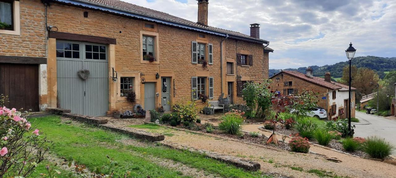 Les Gites & Chambres D'Hotes De La Ferme De Rosiere Houdrigny Екстериор снимка